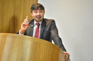 André Campos se afasta da Câmara Municipal de São Luís