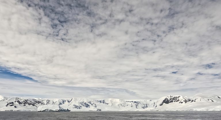 Ausência de gelo nas nuvens da Antártida intriga cientistas