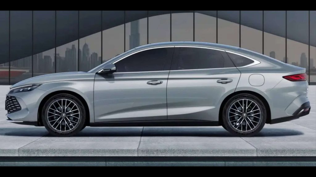 BYD Qin L híbrido super econômico de custo estimado em