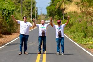 Brandão entrega estrada em São João Batista e vistoria a