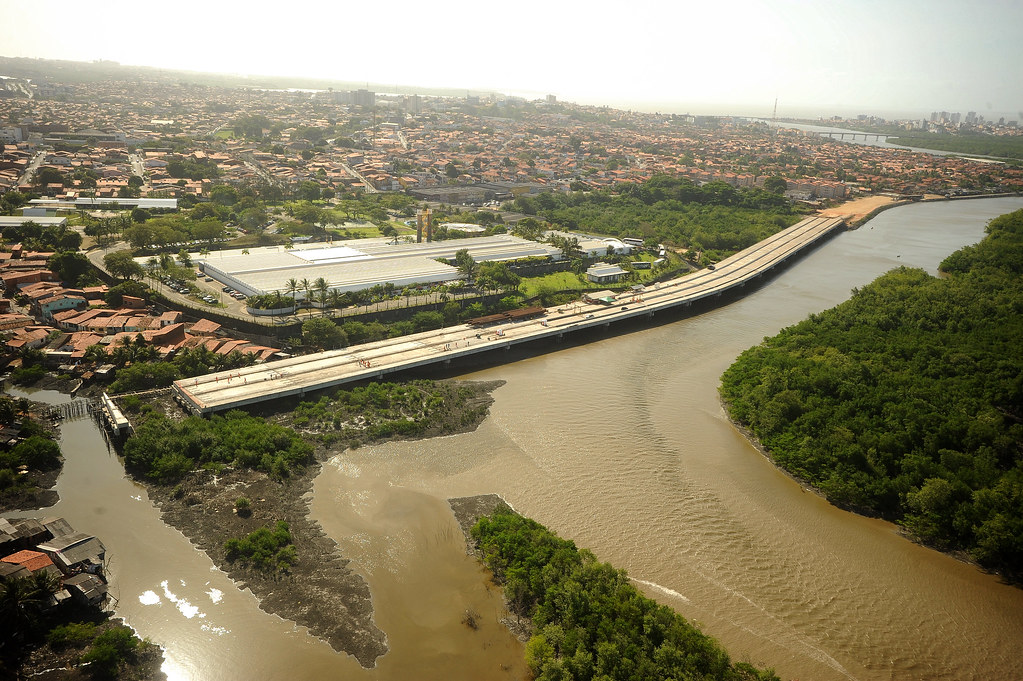 Buscas por jovem desaparecido no Rio Anil são retomadas em