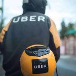 Câmara de SP aprova regras para motos por app; Nunes