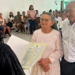 Casamentos Comunitários oficializa união gratuita de 128 casais em três