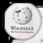 Charlie Kirk lidera ranking de páginas mais acessadas da Wikipédia