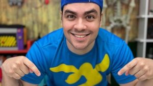 Com baixa audiência, SBT bate o martelo e tira outro