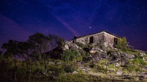 Com neblina, natureza e clima fresco, essa cidade é o
