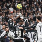 Corinthians e Vasco empatam sem gols no jogo de ida