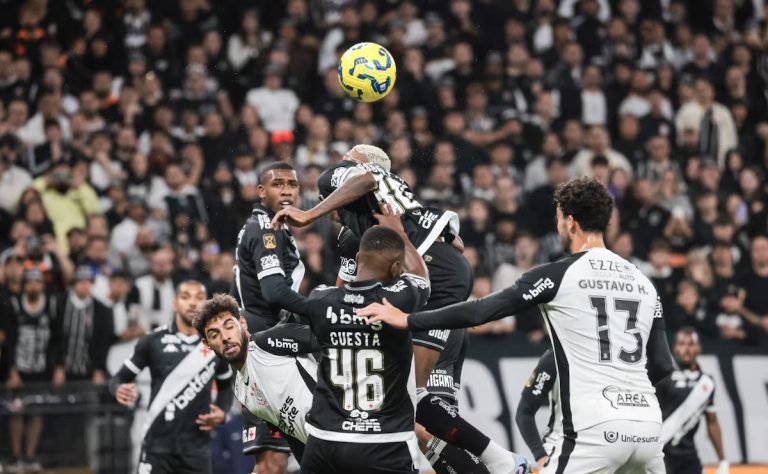 Corinthians e Vasco empatam sem gols no jogo de ida