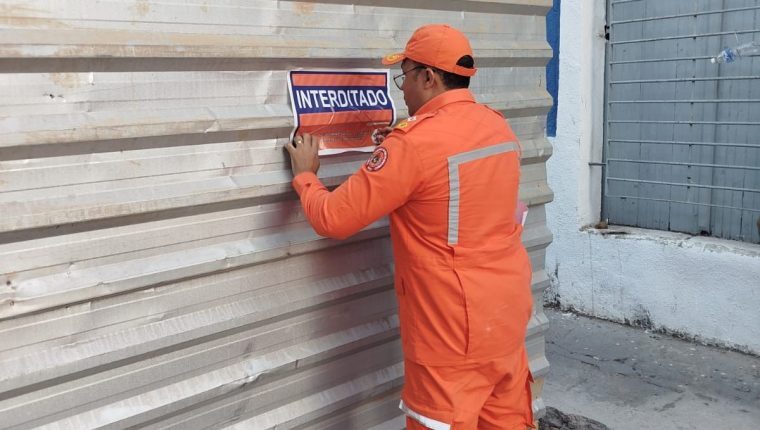 Corpo de Bombeiros interdita imóvel no Centro de São Luís