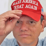 De férias nos EUA, Tarcísio manda população de SP economizar