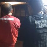 Denúncia leva polícia a condomínio e homem é preso por