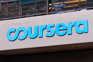 Duas gigantes do ensino a distância se unem em acordo