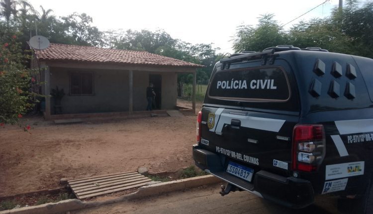 Dupla suspeita de roubo e extração ilegal de ouro em