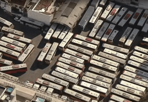 Empresas paralisam ônibus no Rio de Janeiro na véspera do