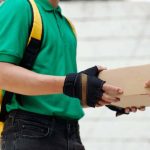 Entregador pode tirar fotos minhas durante entrega da encomenda?