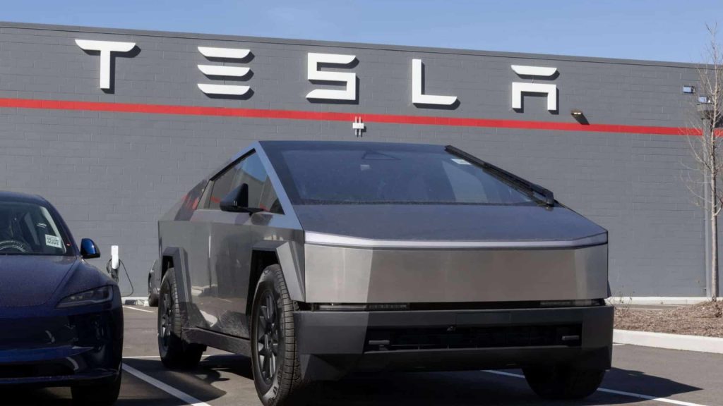 Especialista prevê Cybertruck de segunda mão por R$ 195,7 mil