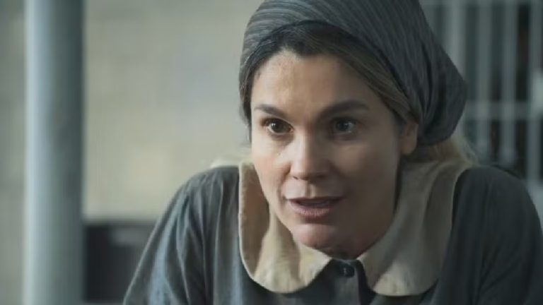 Êta Mundo Melhor!: Sandra beija Túlio e flagra deixa Estela