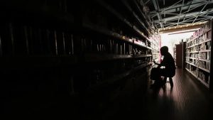 Ficou no escuro? Saiba como pedir ressarcimento por queda de