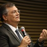 Flávio Dino defende competência da Justiça do Trabalho para casos