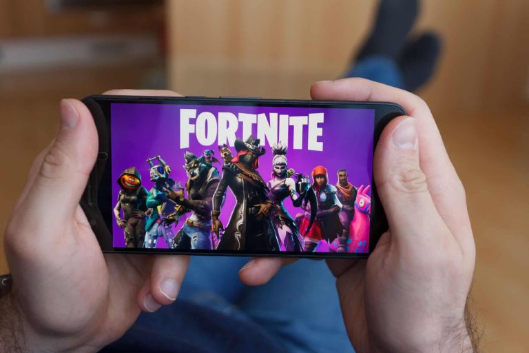 Fortnite retorna à Play Store após anos de disputa com