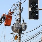 Funcionário da Enel é preso por cobrar R$ 2,5 mil