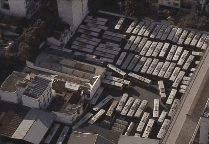 Greve de rodoviários paralisa 24 linhas de ônibus na Zona