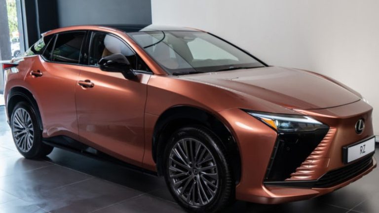 Lexus inicia a pré-venda de seu primeiro veículo elétrico no