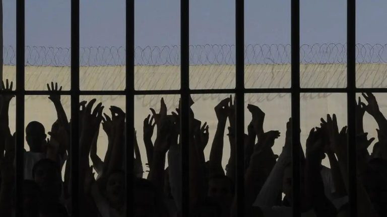 Lula sanciona lei que aumenta pena de estupro de vulneráveis