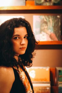 Maranhense Rayslla faz show solo de estreia neste sábado (20),