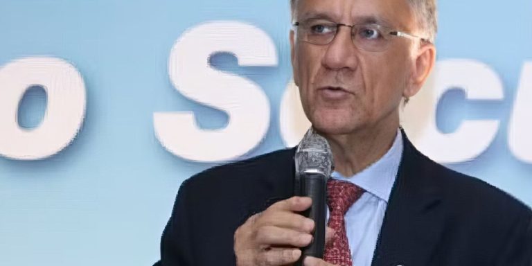 Morre em São Paulo o professor e intelectual Luiz Roberto