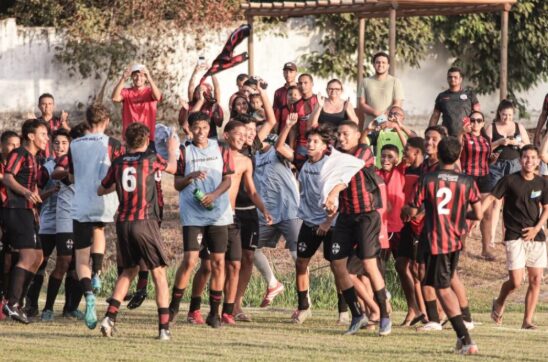 Moto comemora vaga na Série D do Brasileiro