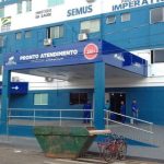 Mulher morre após ser atingida por bala dentro de casa