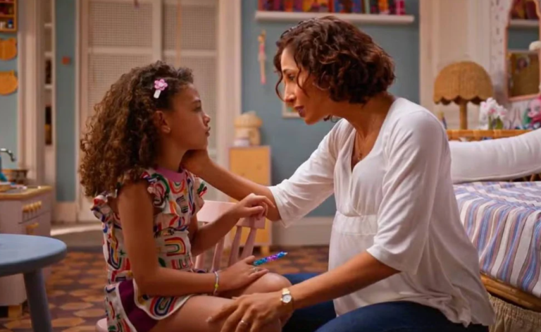 Nova vilã em Dona de Mim? Ellen envolve Sofia em