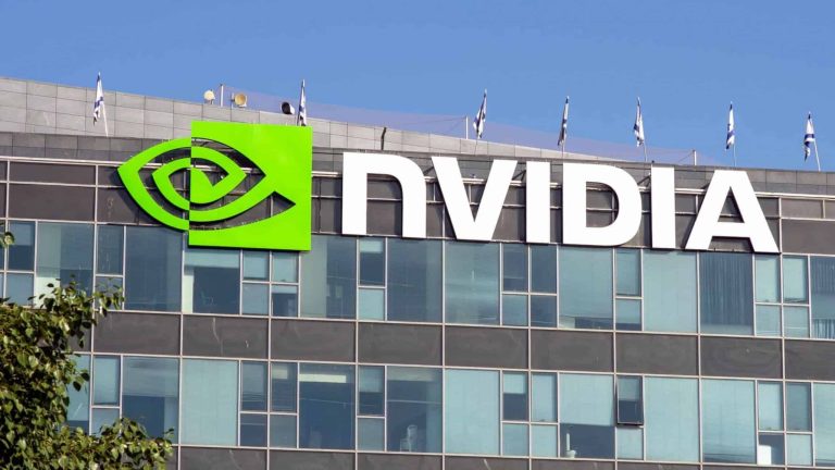 Nvidia turbina servidores e acelera em até 10× modelos de