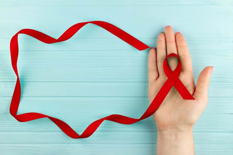 O que é o Dezembro Vermelho e qual sua relação