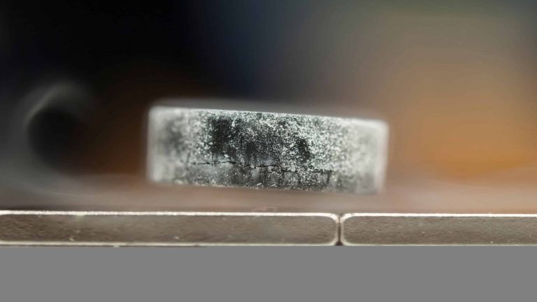 O que são materiais supercondutores? Entenda para que servem