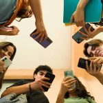 Olhar do Amanhã: proibir as redes sociais é o melhor