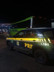 Ônibus clandestino com destino ao Maranhão é flagrado pela PRF