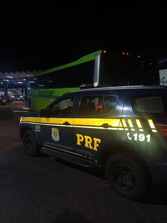 Ônibus clandestino com destino ao Maranhão é flagrado pela PRF