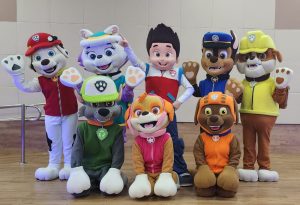 Patrulha Canina apresenta espetáculo natalino pela primeira vez em São