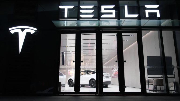 Pedidos de patentes revelam a aposta da Tesla em IA