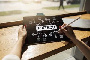 Pesquisa revela impacto das fintechs e alerta para alta de