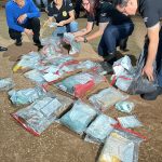 Polícia incinera 24 kg de drogas e envia 123 armas