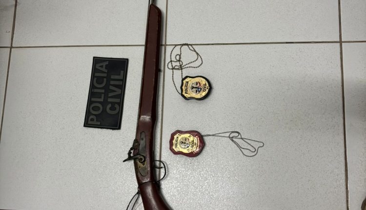 Polícia prende homem que matou cachorro com disparos de arma