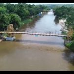 Ponte de madeira sobre o Rio Balsas é interditada para