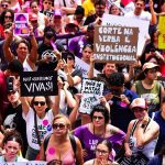 Protestos tomam as ruas contra feminicídio e denunciam cortes em