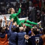 Quem é Safonov? Conheça o goleiro do PSG que brilhou