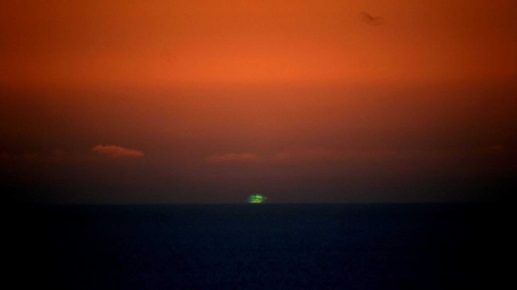 Raio verde: o raro fenômeno óptico que aparece no nascer