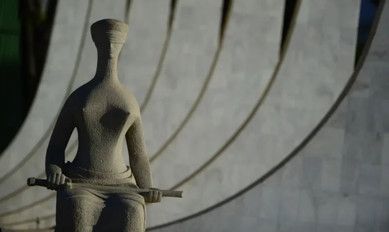 STF derruba tese do marco temporal para demarcação de terras