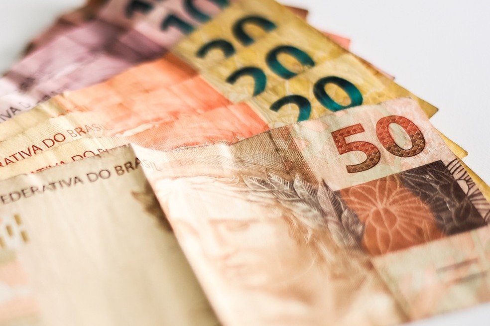 Salário mínimo de R$ 1.621 deve movimentar R$ 81,7 bilhões